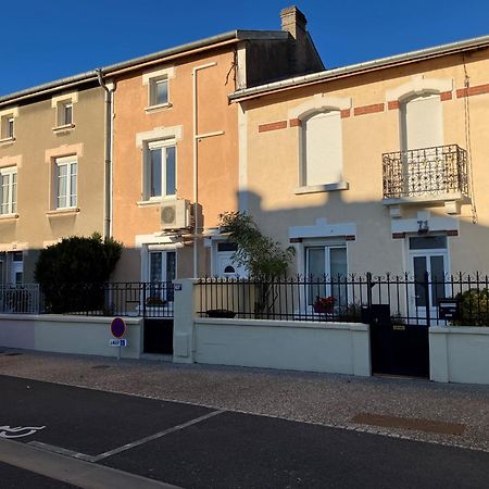 Jolie, Cozy, Confortable Maison De Ville Au Calme A 5Min Du Centre De Verdun, Parking Devant La Maison Belleville-Sur-Meuse Bagian luar foto