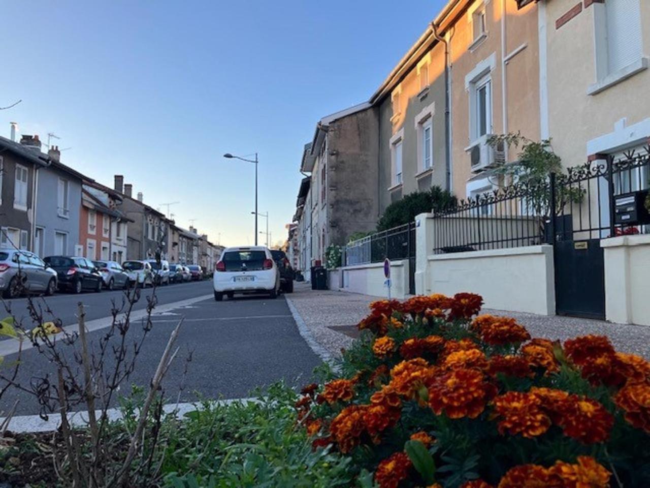 Jolie, Cozy, Confortable Maison De Ville Au Calme A 5Min Du Centre De Verdun, Parking Devant La Maison Belleville-Sur-Meuse Bagian luar foto